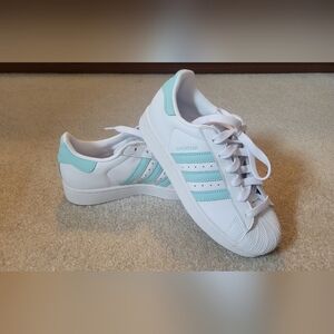 Adidas superstar shoes blue size 6.5
